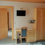 Aparthotel Wald 3*
